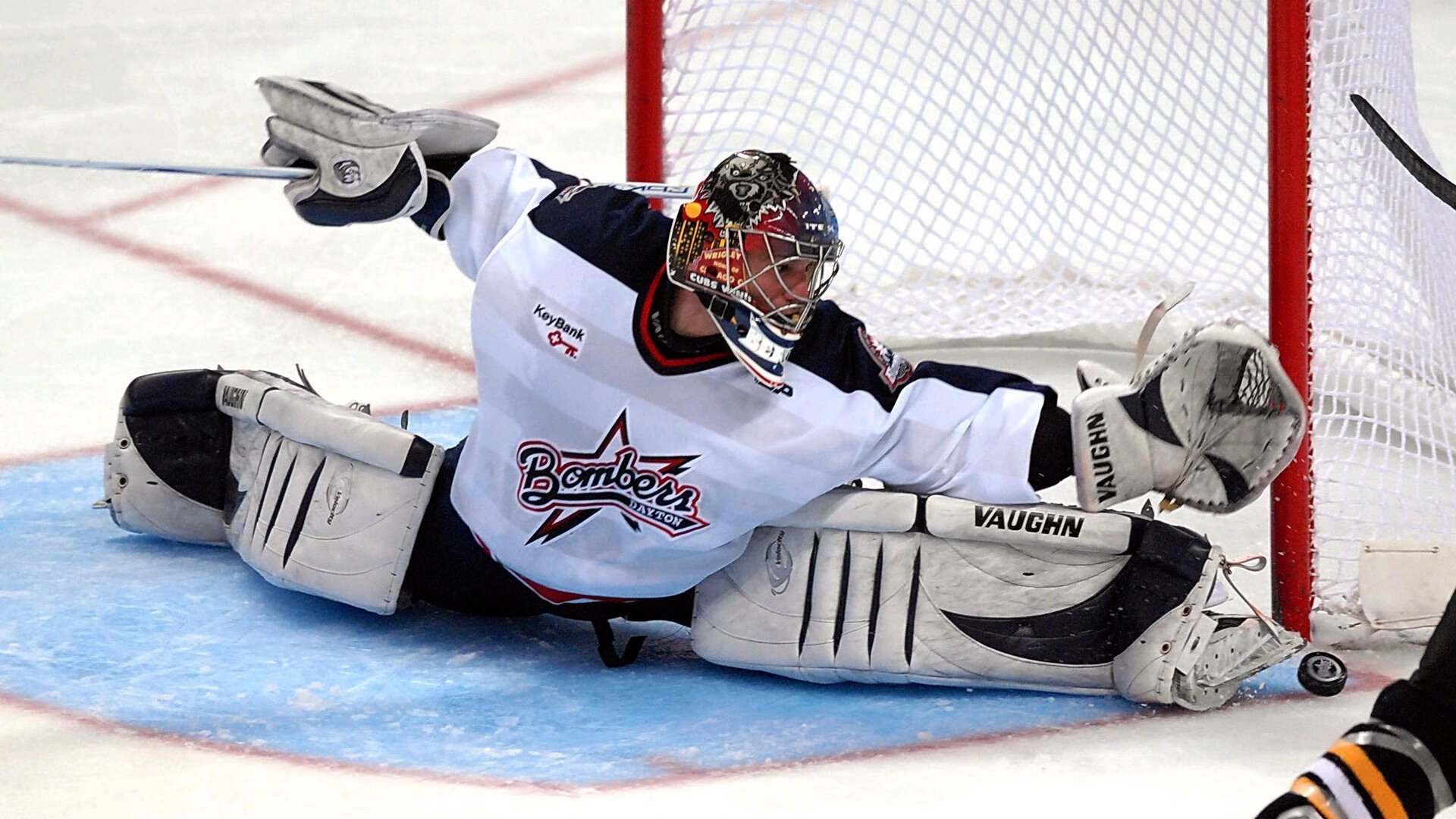 球迷风云：最疯狂的比赛现场互动瞬间，足球疯狂球迷